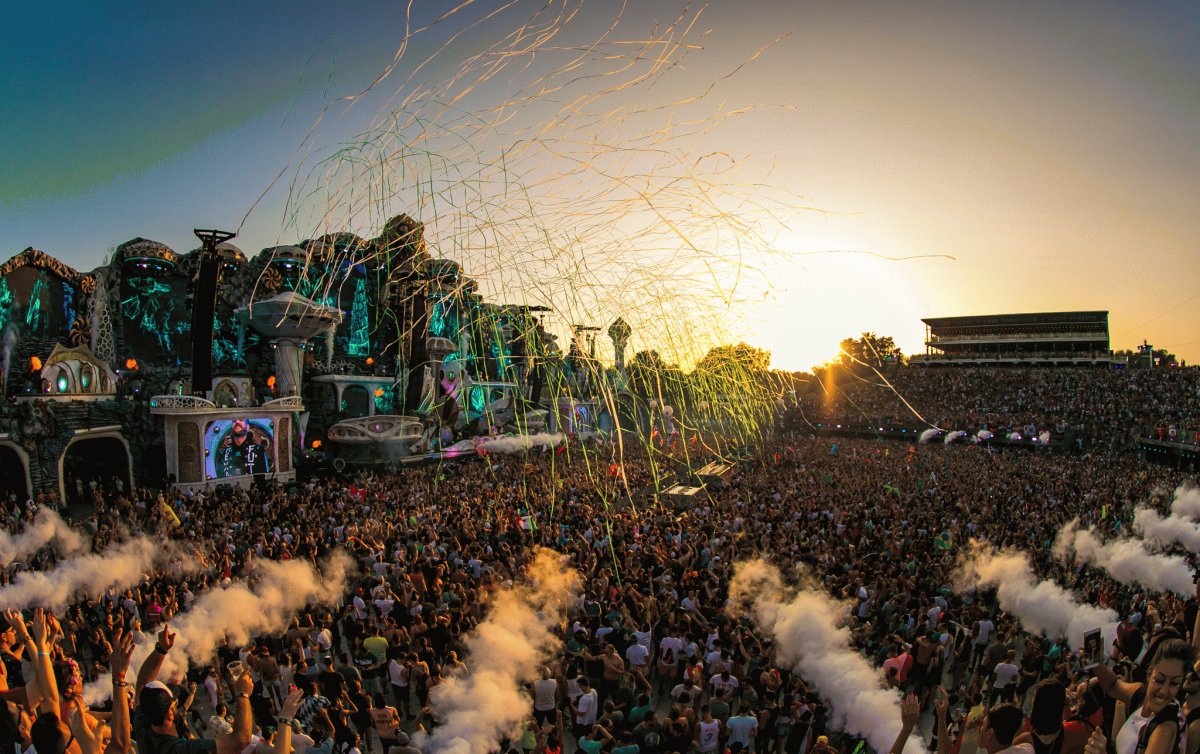 Tickets are now available for <a href="/tomorrowland/">Tomorrowland</a>'s 15th anniversary at <a href="/ZiggoDome/">Ziggo Dome</a> on October 17th and 18th: : a-d-e.co/2X4EnEi #ADE19