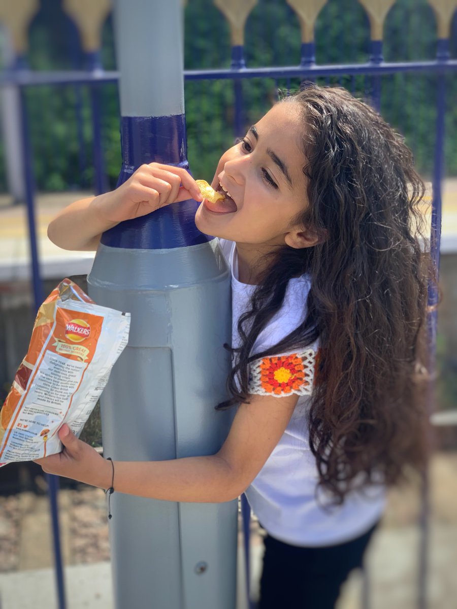 Forget the #milkybarkid I’m the <a href="/walkers_crisps/">Walkers Crisps</a> kid!