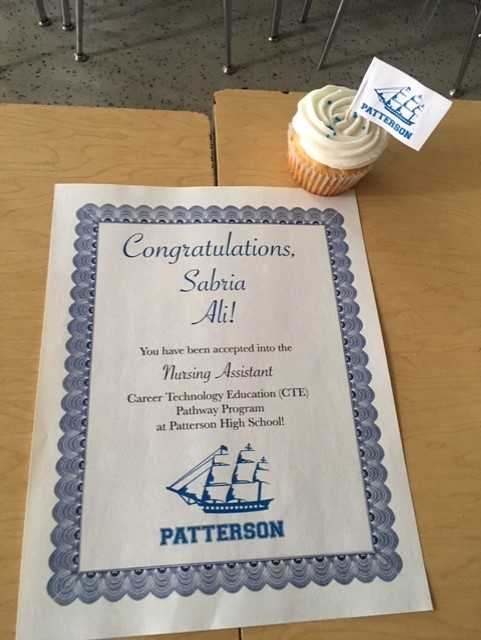 PHSClippers500's tweet photo. Go Clippers  #CTE Signing Day! Our 9th grade students were delighted to receive a special cupcake (baked by Ms. Jackson), a juice (supplied by Ms. Edler) and certificate (designed and printed in our Graphic Design pathway) announcing their CTE pathway acceptance. @PHSdesigns https://t.co/6ANqw6lLe5