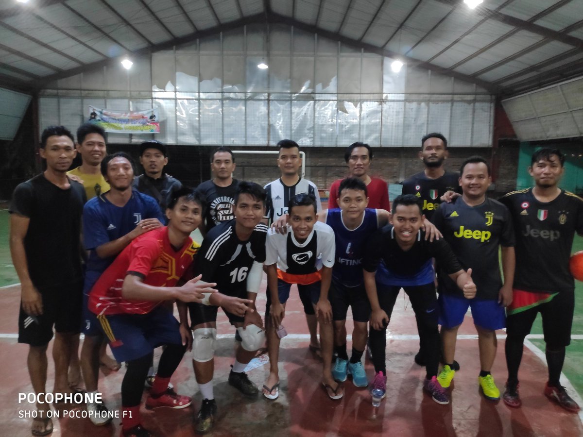 🌱 - FUN FUTSAl INTERNAL JCI KISARAN

🌞- HARI/TGL : jum'at, 14 Juni 2019
⌚- Jam: 21.00 s/d 23.00 Wib
🥅- Lapangan: Terminal Futsal Kisaran
🎽- Drees Code: Juventus
💵- Htm: Bagi Rata
📞- Cp.Andre 081213776359
Dimohon Tepat waktu.