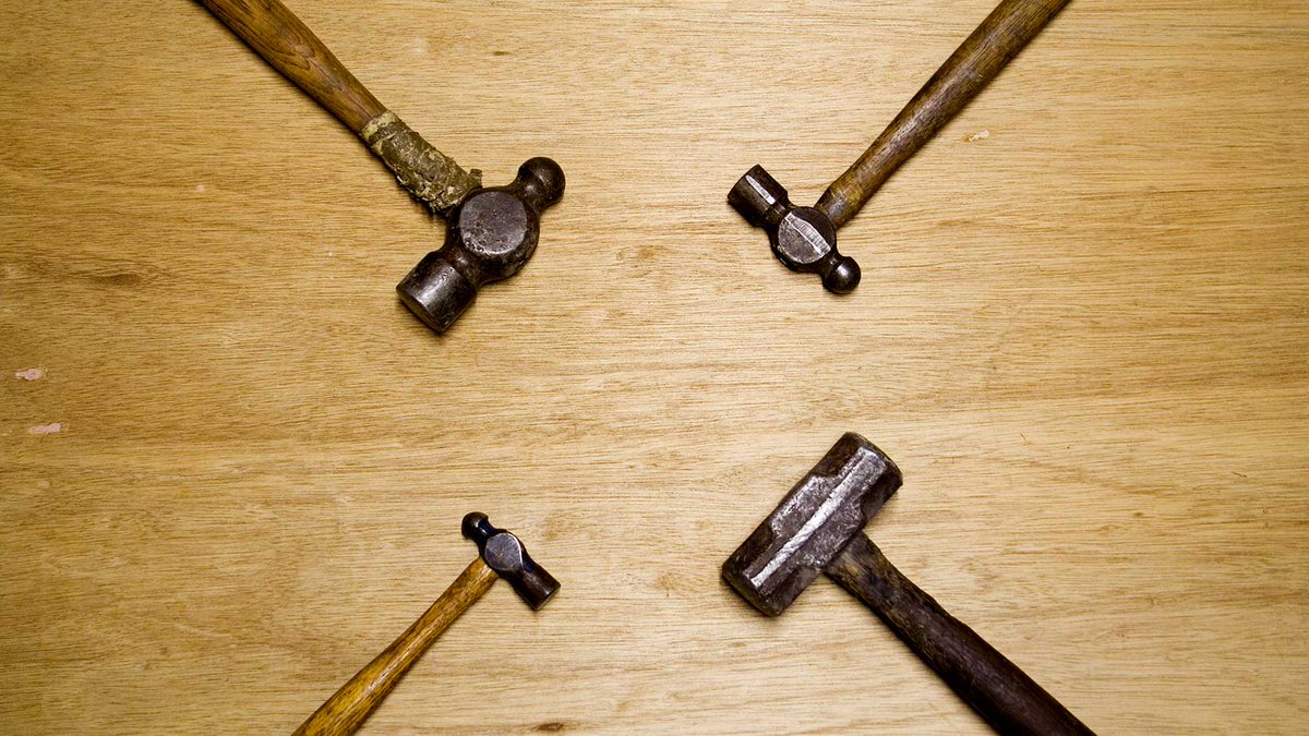 т1352. путейский молоток. молоток осмотрщика. молоток осмотрщика. молоток осмотрщика вагонов с ручкой.