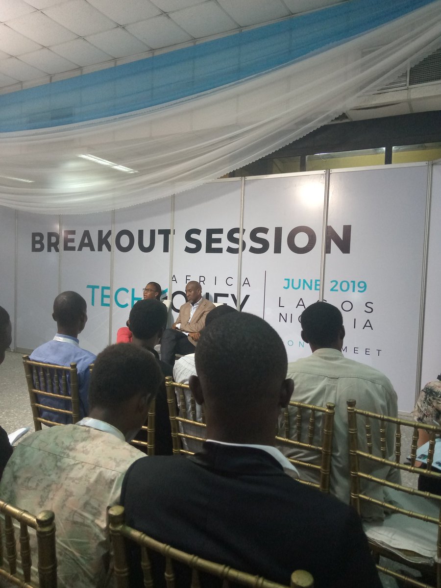 JohnAdefala's tweet photo. 🗣It's really an amazing experience and most importantly very educative. Africa is really positioning for technological advancement and entrepreneurial sustainability and growth 😁

#techmoneyafrica #Careerbuilding #TechplusMoney #Prince_Oluwaseun #Born_to_Win https://t.co/XXeqyMVpCj