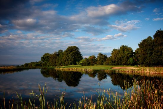 windsor_golf's tweet image. 🚨🚨🚨🚨     SPACES AVAILABLE     🚨🚨🚨🚨
@Bmthalliance @BmthGAlliance @RushmoreGolf 
Wed 19th June / £65 (£55 Guest)

Team of 4 / 2 Scores / Stableford / Pro Medal 
Coffee &amp;amp; Bacon Roll / 18 Holes / 2 Course Meal / Prizes

Contact: golf@bournemouthalliance.co.uk / 07845755016