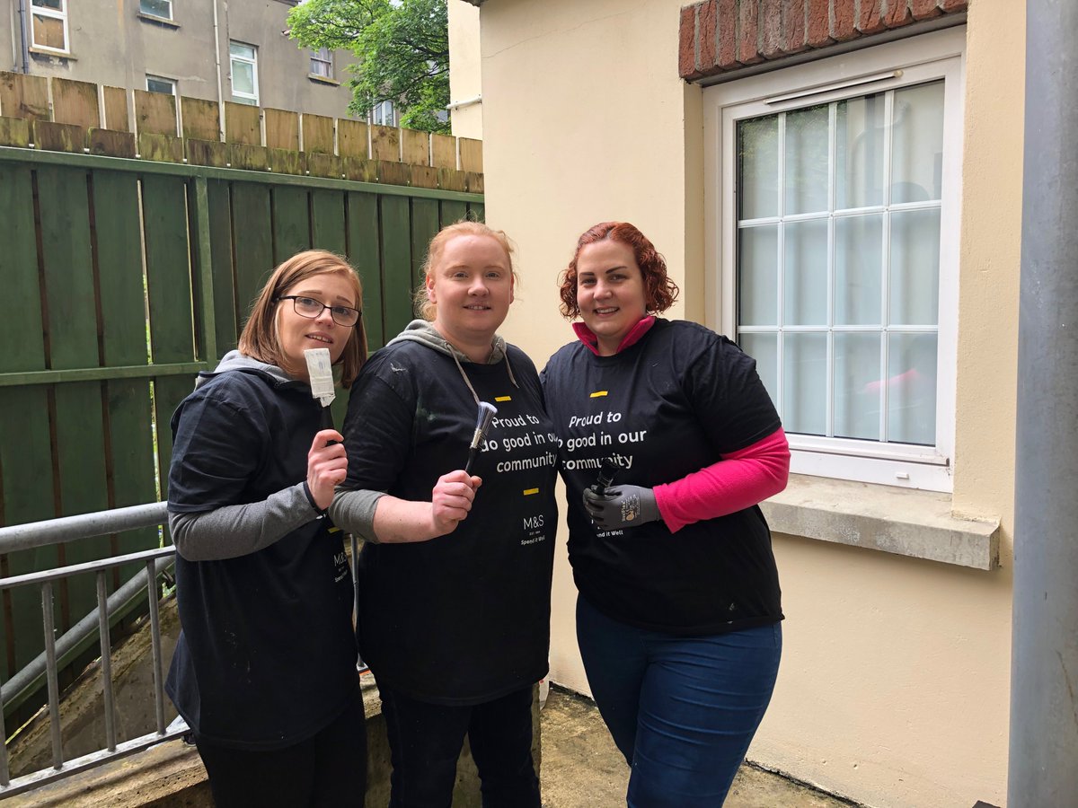 bitcni's tweet photo. Colleagues from @marksandspencer Foyleside Store generously helped the # WorkItOut project in Derry~Londonderry to support young people in our #community #marksinaction #VolunteersWeek #charity @nbrlyuk @NCVOvolunteers https://t.co/ckVzsBBjIb