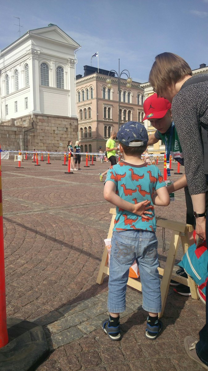 Labyrinth-O for the kids #myhelsinki #helsinki #senaatintori #helsinkiliikkuu #helsinkiowcup #owcup