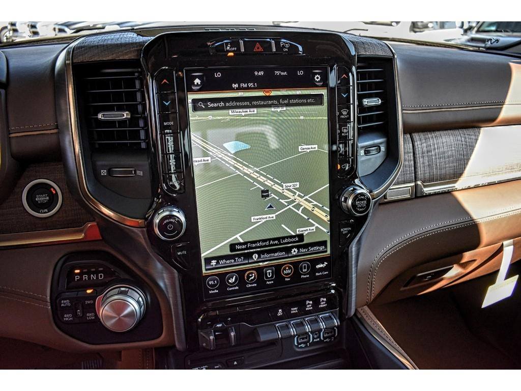 FrontierAuto's tweet image. Happy #TruckTuesday! Stop by #FrontierDodge in #Lubbock today to test drive this handsome 2019 #RAM 1500 #Laramie Longhorn 4X4! 
Click here to learn more: bit.ly/2FdUEgf