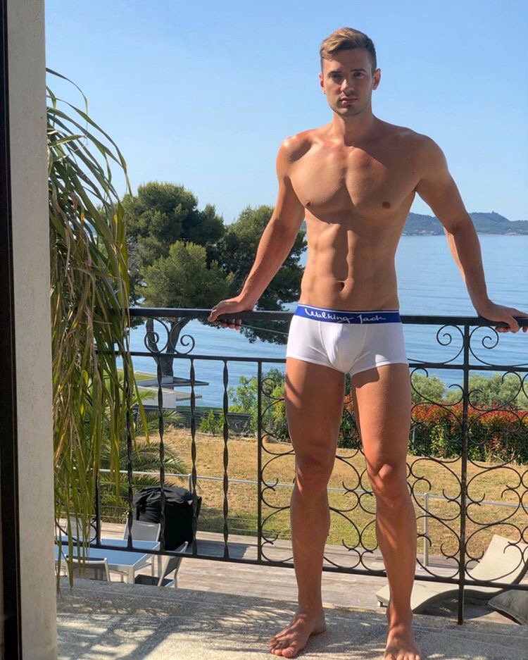 MenAndUnderwear's tweet photo. Here is one more photo of Milutin Đeković posing in trunks by @walking_jack from our shop! Thank you Milutin for one more great photo! Get his style:
____
https://t.co/rs31meoEkR
____
#menandunderwear #walkingjack #whitetrunks #happycustomer https://t.co/0RxUvgEL9S