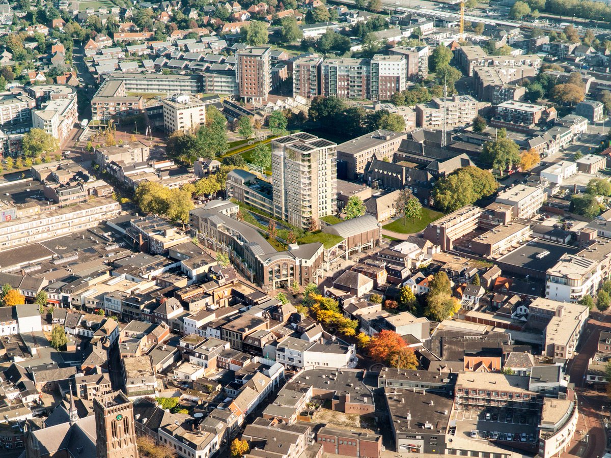 Aandachtig luisteren vinden wij bij Dok belangrijk. Met nieuwe input uit een geslaagde inspiratiesessie stomen wij enthousiast door met het ontwerp van de Osse #woontoren in het #Walkwartier. Wordt in september vervolgd!

proces render: Absent Matter