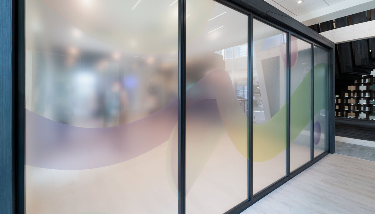 DIRTT's tweet photo. Let's do more with less. Inspire™ is high performance in an ultra-slim wall. And it plays well with the rest of your space, connecting seamlessly. Visitors to DIRTT Connext got the sneak peek! See it on the blog: https://t.co/zJtWwmNZQc #DIRTT #Innovation https://t.co/P2b8mI44RN