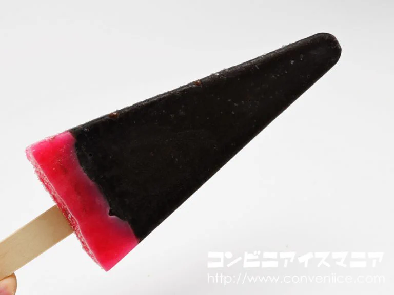 真っ黒なスイカバー！？なんとセブンで先行発売中！