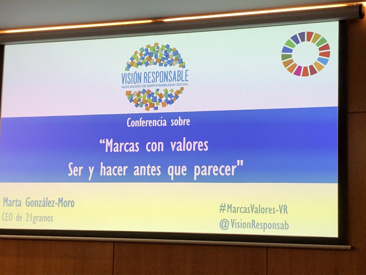 psantabrigida's tweet photo. El 80% de las personas compra a empresas con valores éticos, honestos, sostenibles, etc. @martagmoro CEO de @21gramos_net @VisionResponsab @execyl #MarcaResponsable ‘Marcas con valores, ser y hacer antes que parecer’ https://t.co/WgfzXJjAMx
