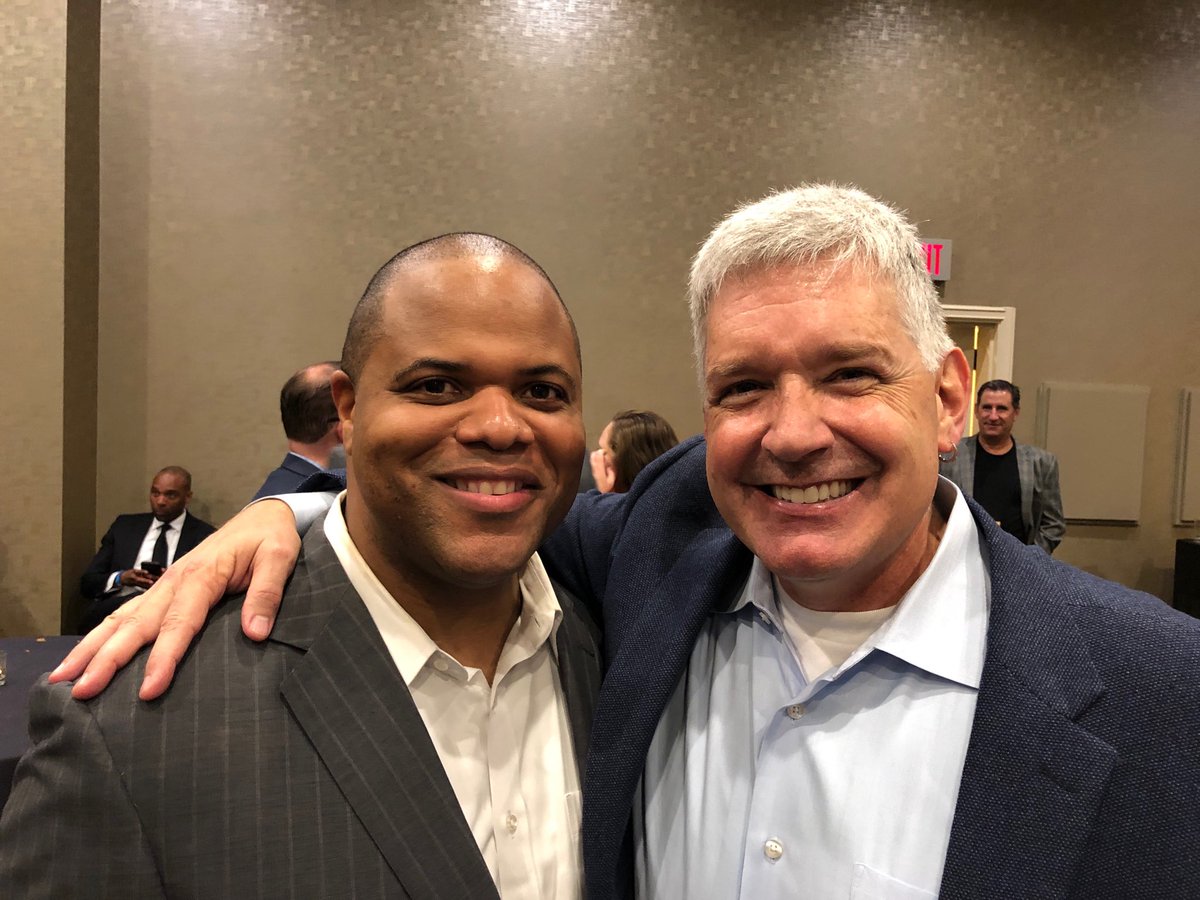 perrymant's tweet photo. So proud of our new mayor. So proud of Dallas. #TimeToGetToWork #JohnsonForDallas #DallasForJohnson https://t.co/o7hfjFTXT0