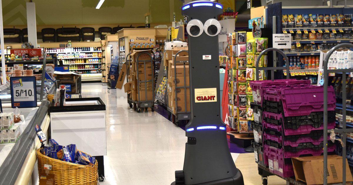 Weird Stop and Shop Robot that looks like Clippy from MS Office.