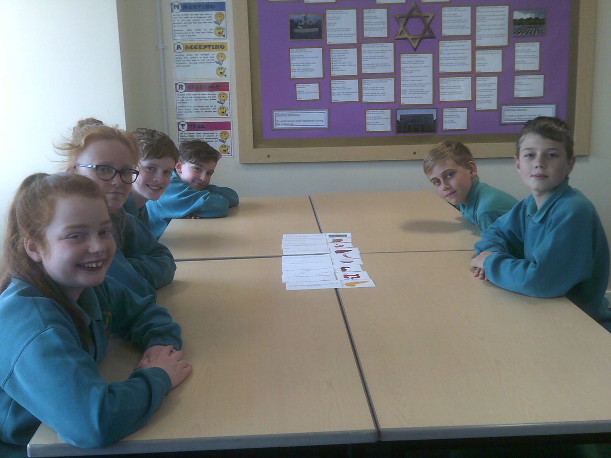 ClaveringTS27's tweet image. #6RT  In science, we have been revising the digestive system.