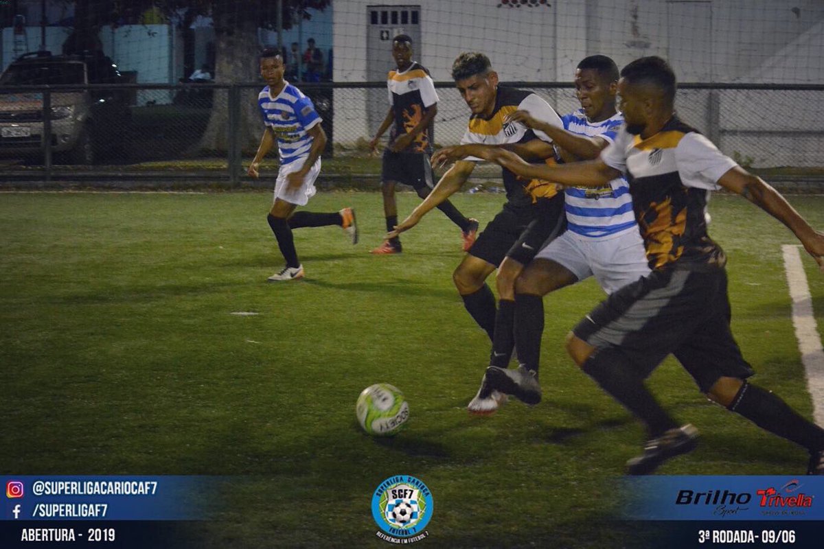 SaviFC's tweet photo. Continuamos 100% no campeonato, estamos no caminho certo! 

 Savi FC 2 x 1 Porto Brasileiro 

Autores dos gols:
@calassarashow10 ⚽
Vitinho ⚽

Melhor da partida:
@calassarashow10 🎖️

#Rafacell #PilantrasBar #SalãoDoSheik #dpilatescursos #VamosSavi https://t.co/UyoCc2EsmW