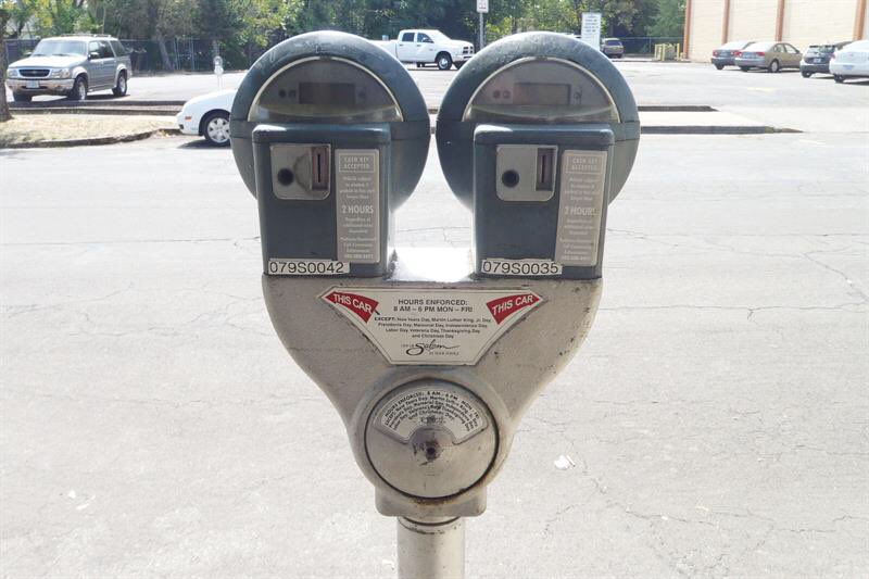 taladegatammy's tweet photo. I’ve got mad beef with parking meters. If you look like this, block me https://t.co/Na6hSmEEKm