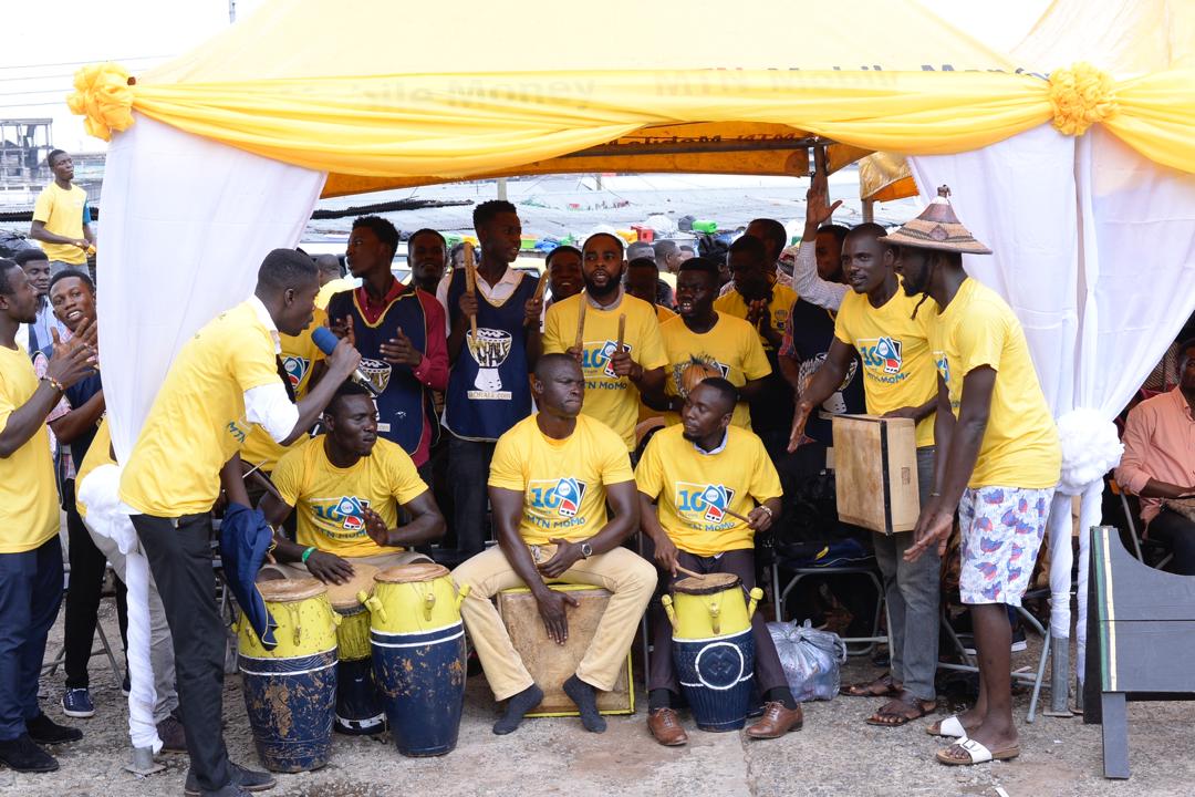 MTNGhana's tweet photo. We continue celebrating 10 wonderful years of making life simple for our customers. Check out some  scenes from today's Anniversary launch in Kumasi and keep using MoMo to stand the chance of winning Big.  Dial *120# to check your points. #WeDey4U #MoMoAT10 RT https://t.co/SjGwrl7P11