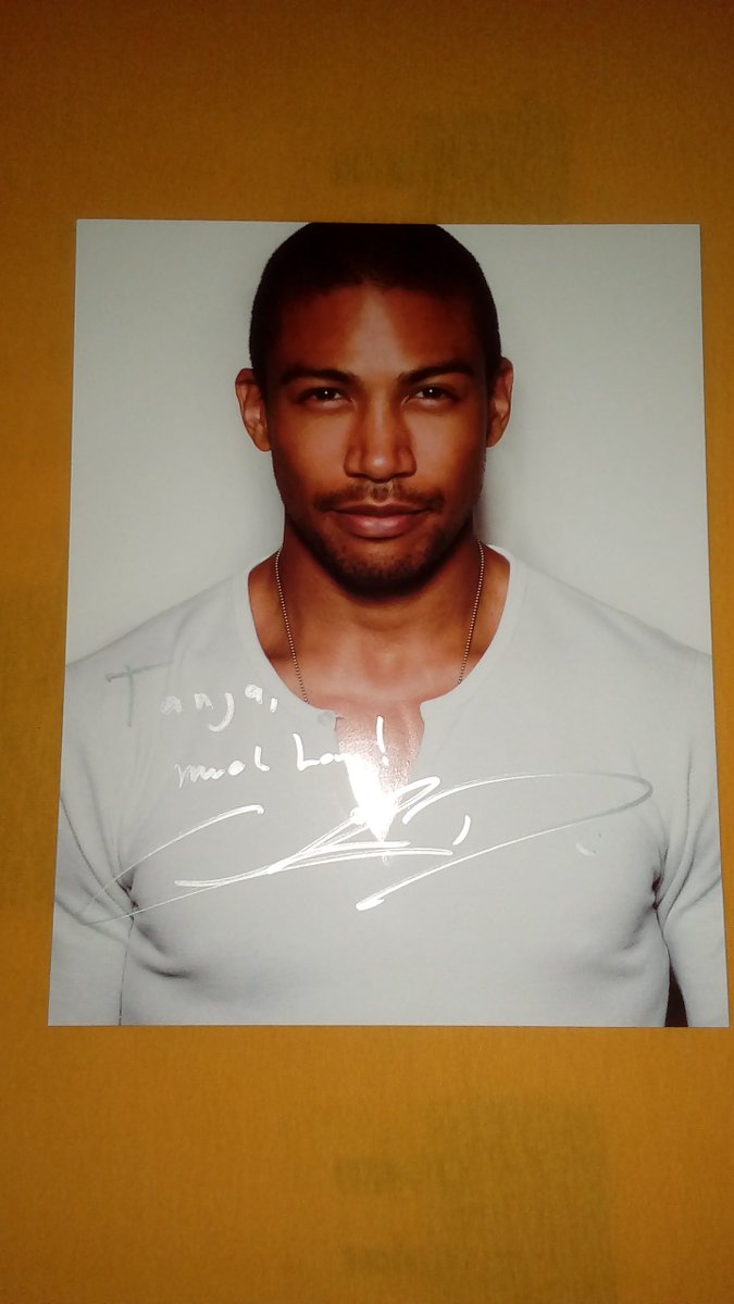 Simran2402's tweet photo. #MyAutographs #AutographsMemories #TVD #TO #BloodyNightCons #Brussels #Belgium #Barcelona #Spain #frommyFriend #MarionSchwingeler @mari26579 @cworiginals @danieljgillies #CharlesMichaelDavis @Lifeofrileyv @1PhoebeJTonkin 😘👫😍💏💖💑💋👬💉🔪🔫💣👪🏡🙅✨🐺🌕😈🔥🎬🎥📝🌞🌴🇪🇸📷👍 https://t.co/CsHts048RG