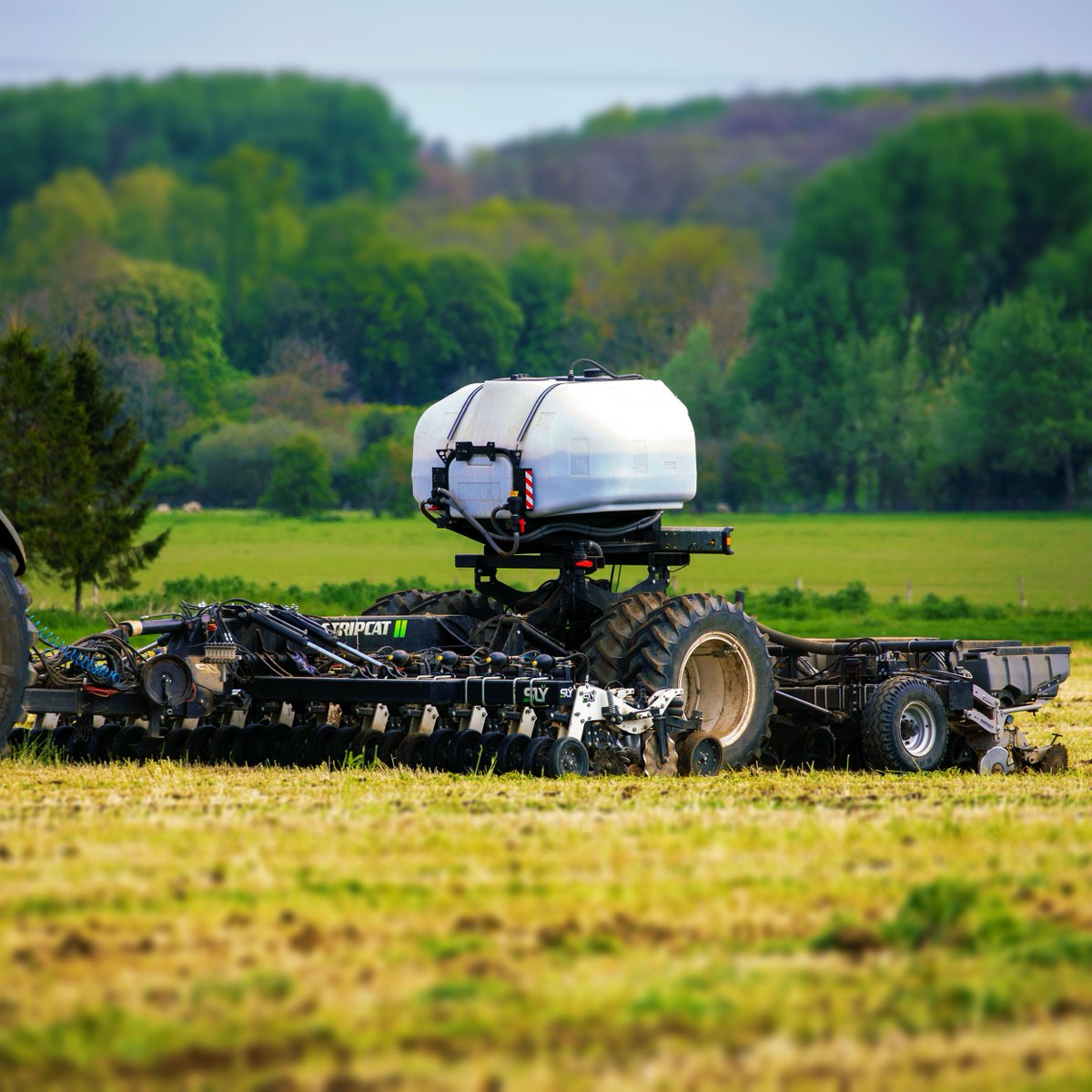 HorizonAgri's tweet image. We&apos;ll be at @CerealsEvent on Stand 403, ready to discuss &amp;amp; demonstrate our products. You&apos;ll also be able to get details on our new Planter developed with @precisionplant.
slyagri.com
#Agronomy #SoilHealth #SoilProtection #Farming #Arable #Agriculture
#Crops #Planting