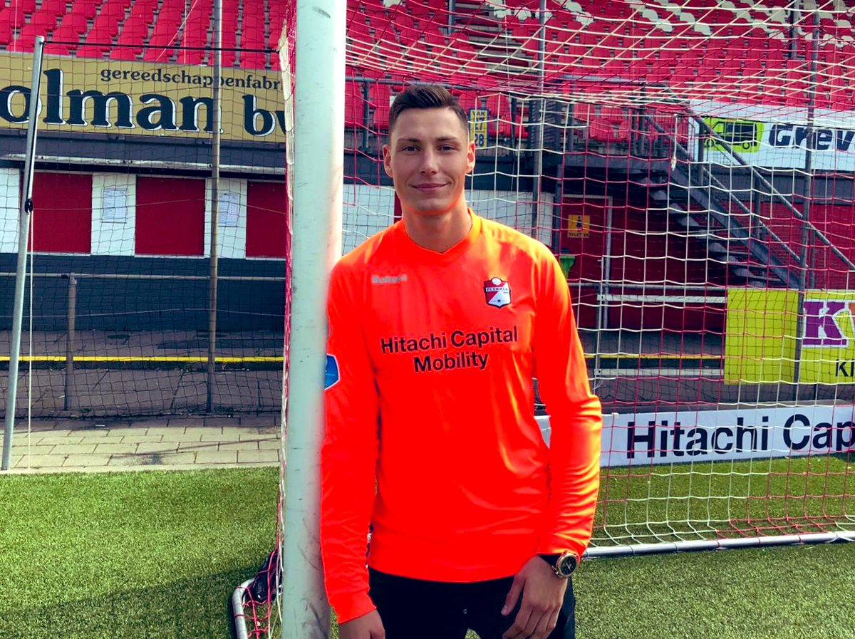 Emmen Haalt Duitse Doelman Hamrol Ter Vervanging Van Scherpen Nos