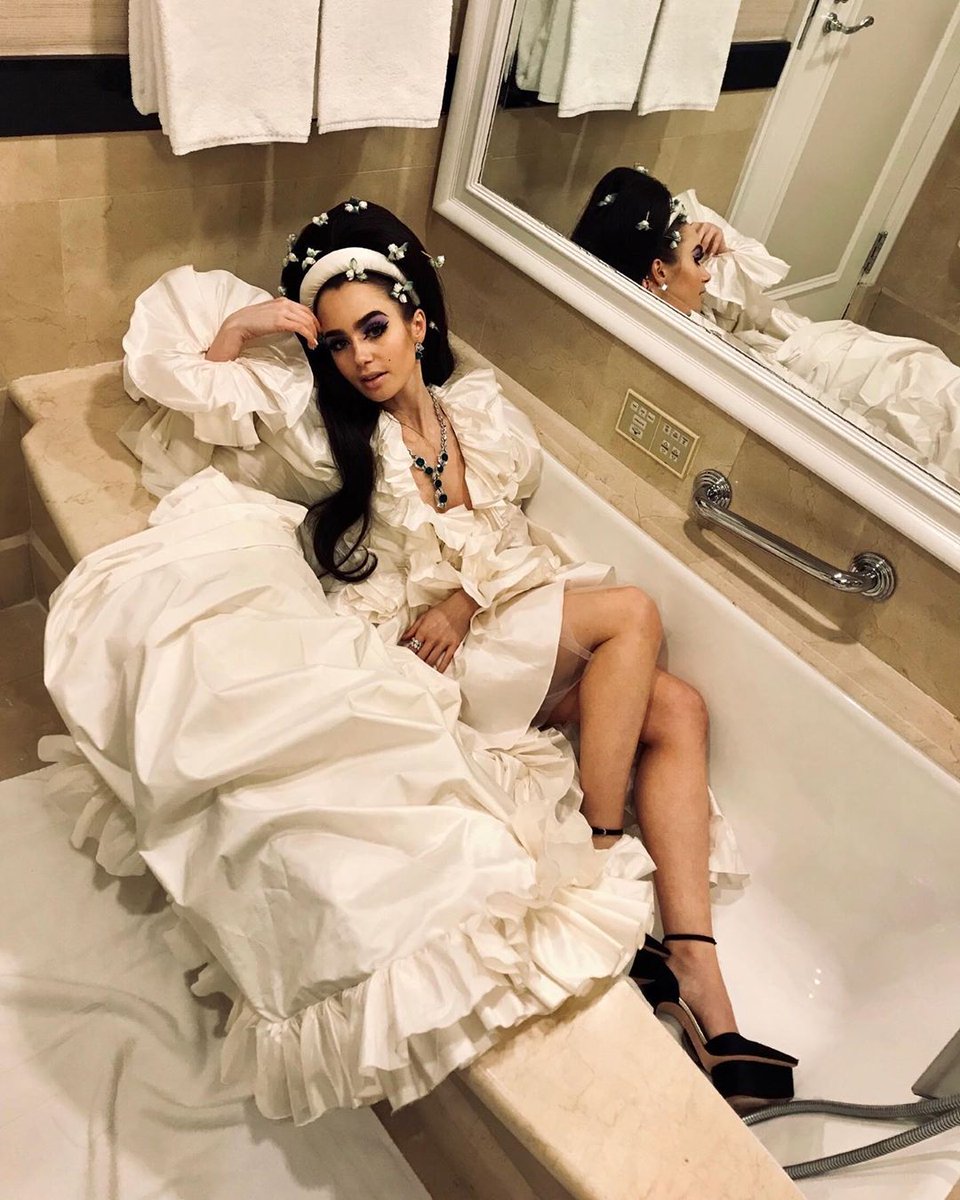 Enjoyable, with or without water 😉. Our tubs at @ThePeninsulaNYC are made for ultimate relaxation. Just ask @lilycollins! #penmoments