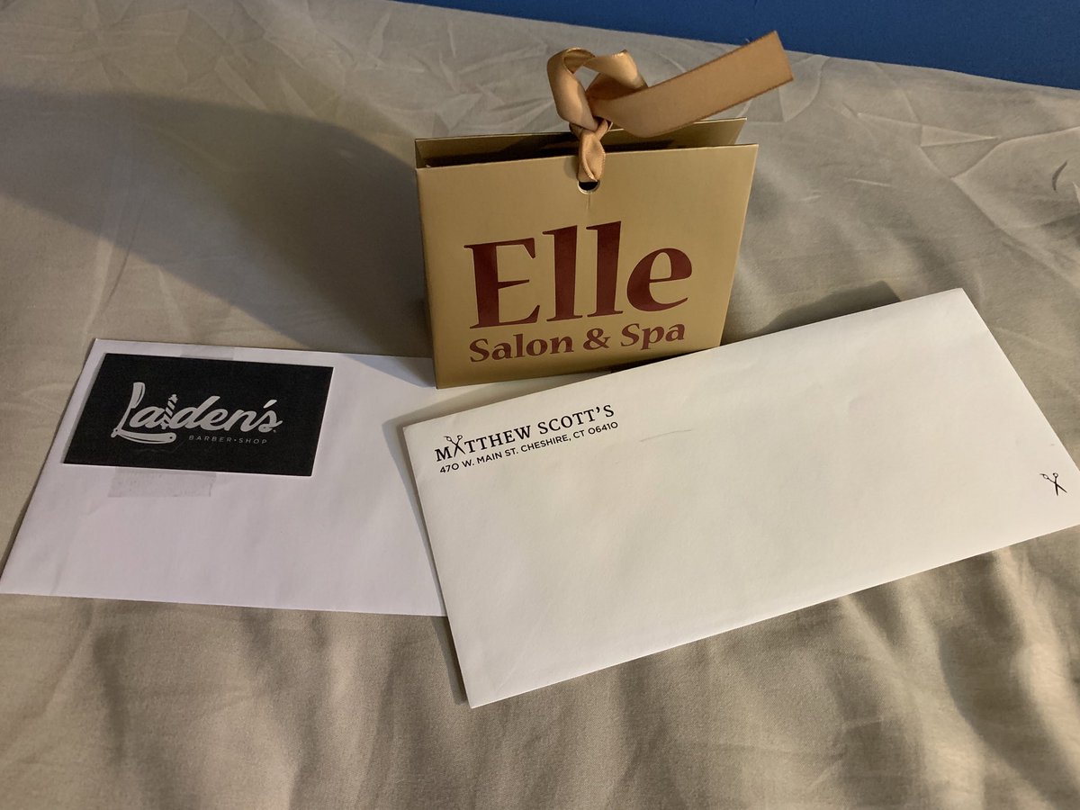 CHS2019's tweet photo. Hello everyone, since I’ve been so awful about this countdown: the rest of our countdown items. There will be these prizes, as well as so many more, at the ANGP on Thursday night!!! Get HYPED https://t.co/rVDgdMukYS