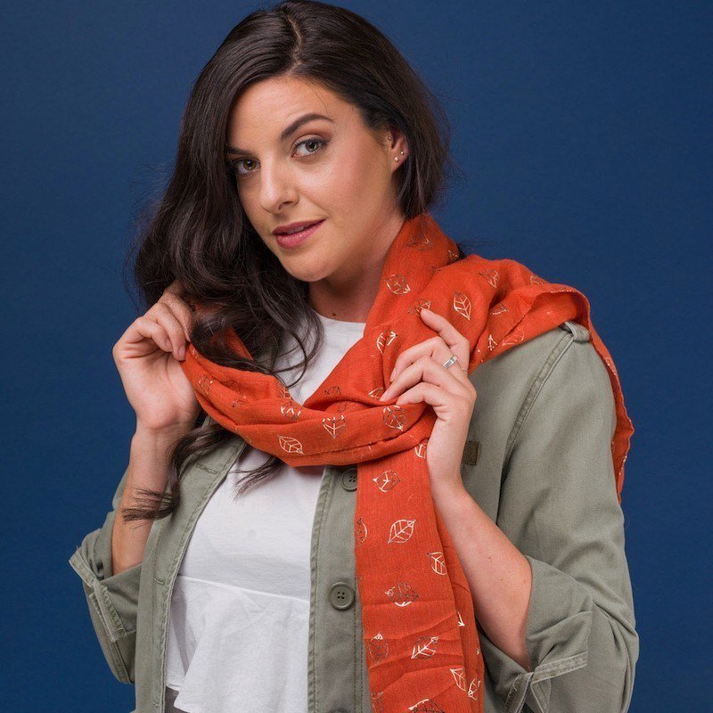 DaisyAccents's tweet photo. Foil Small Leaf Scarf – Orange https://t.co/4iEa3PaRPa https://t.co/XUOs1UWNd3
