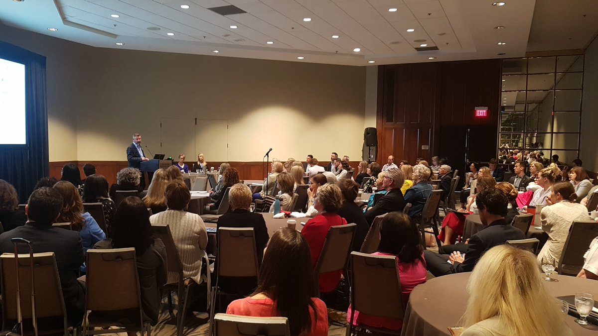 CHA_Learning's tweet photo. It's a full-house of health leaders who want to learn more about Caring for Healthcare Workers, today and in the future. It's fantastic dialogue about improving patient care, and also how we care for our own colleagues @MHCC_ #NHLC2019 https://t.co/asstPSrncq