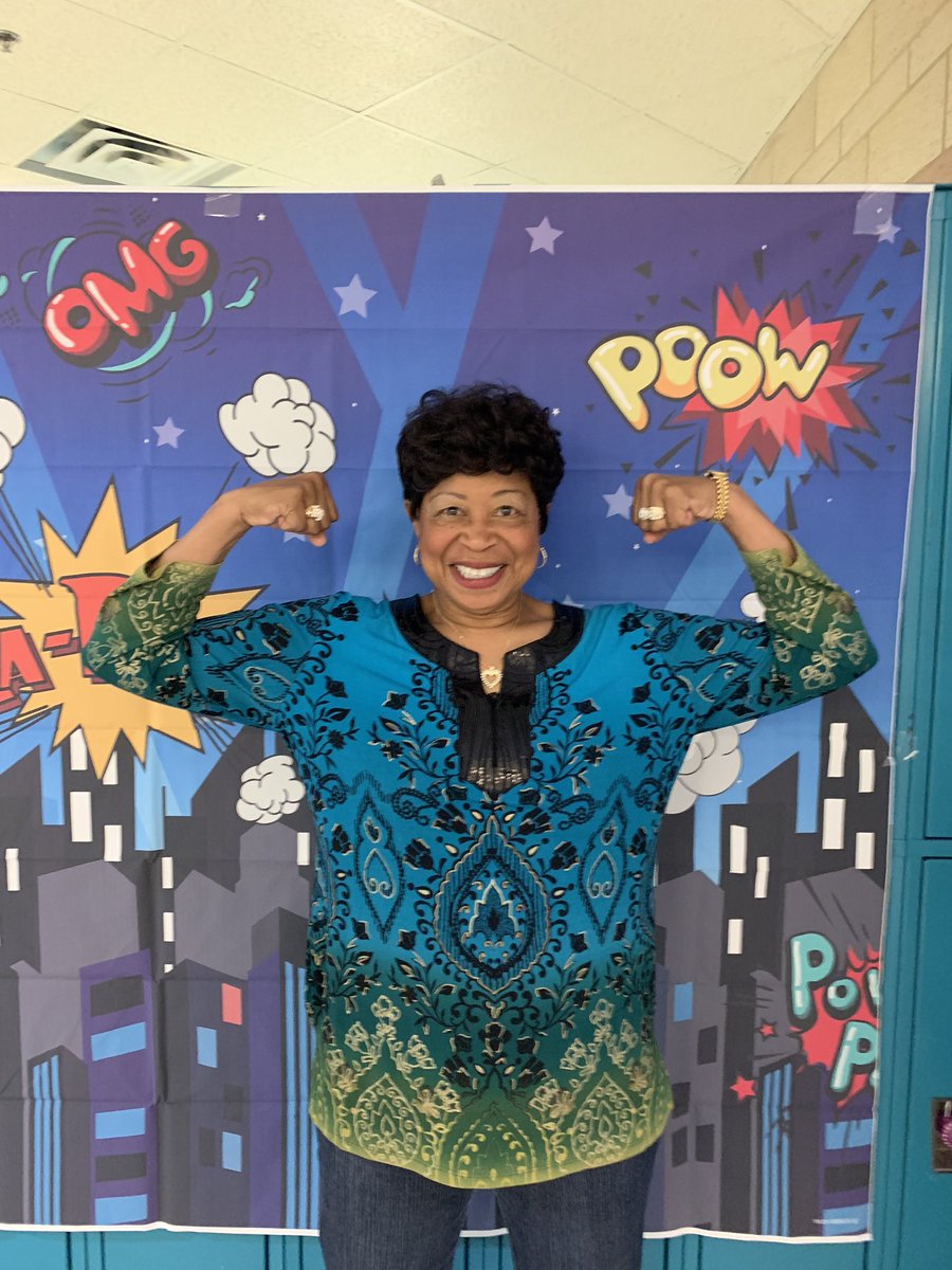 MsSherian's tweet image. Super Social Studies PD!!!! #SocStud #Engagement #”The Challenger”