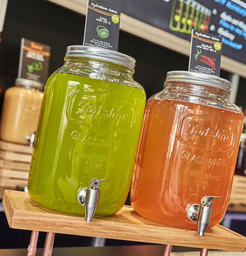 OrankaUK's tweet photo. It’s getting close to Summer School time! Get your drinks sorted with us. Give students choice & enhance service with extra equipment such as jerry cans for holiday clubs #Summerschools #summerschool2019 #summerschoolready #university #students#educationcatering #studentcatering https://t.co/Ql6o5YxSIS