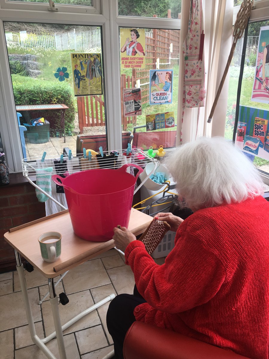 Springhill_Care's tweet image. Can I help with the washing and drying? of course you can..👍

#RiverswayNursingHome #Bristol #CareHomeLife