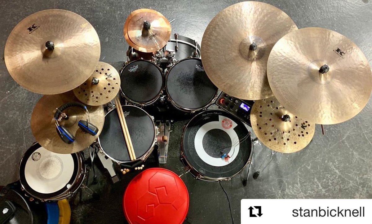 BigFatSnareDrum's tweet photo. Stanโs Whip
#Repost @StanBicknell
Massive shoutouts to -
@YamahaDrums @ZildjianCompany @zildjiansticks @remopercussion @Allbirds @meeaudio @RoosterThrones @__REFLEXX__ @ZebraDrums
#rhythmicallycaffeinated #thebicknellprinciple #pocketandchops4lifev #bigfatsnaredrum #bfsd https://t.co/wKOuNf0RTd