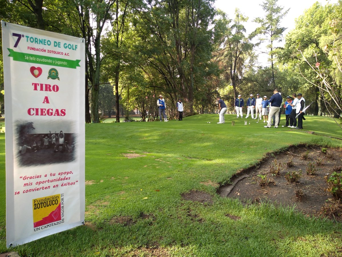 FUNDAZOTOLUCO's tweet photo. #TiroACiegas Agradecemos a los jugadores por integrarse a esta actividad de recaudación de fondos; para los prótesis oculares que llegan a necesitar los niños de la Fundación. Para ver más fotos, dar clinck en el siguiente link: 

https://t.co/gnTvxiudpA https://t.co/vQky8246gC