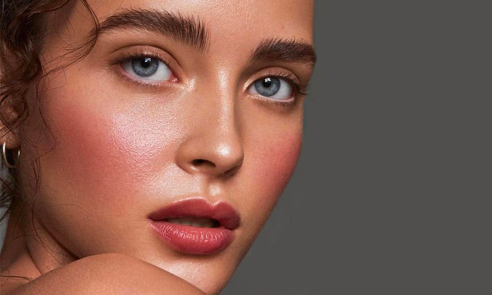 ModaBilinci's tweet photo. 2019 İlkbahar/Yaz Güzellik Trendleri; Canlı Yanaklar! https://t.co/KP0kfp6MR6 #modabilinci #moda #modatrenleri #güzellik #beauty #güzelliktrendleri #2019yaztrendleri #2019güzelliktrendleri #beautyfashion #fashion #blogger #makeup #blush #naturelmakeup #doğalmakyaj #kadın #woman https://t.co/P4MmxZejvC