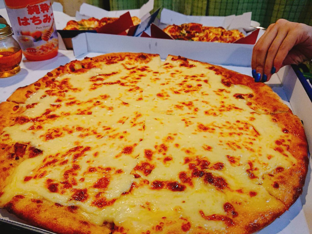 ドミノピザ 1kg チーズ