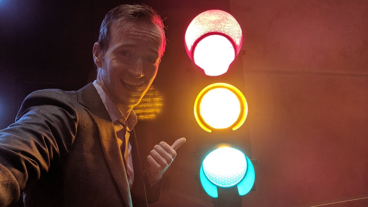 tarvintalks's tweet photo. Excited to keynote #washto2019 in #az, hosted by @AzWashto. They have a stop light as the speaker timer! #speaking #event https://t.co/bLe6qkjlk6