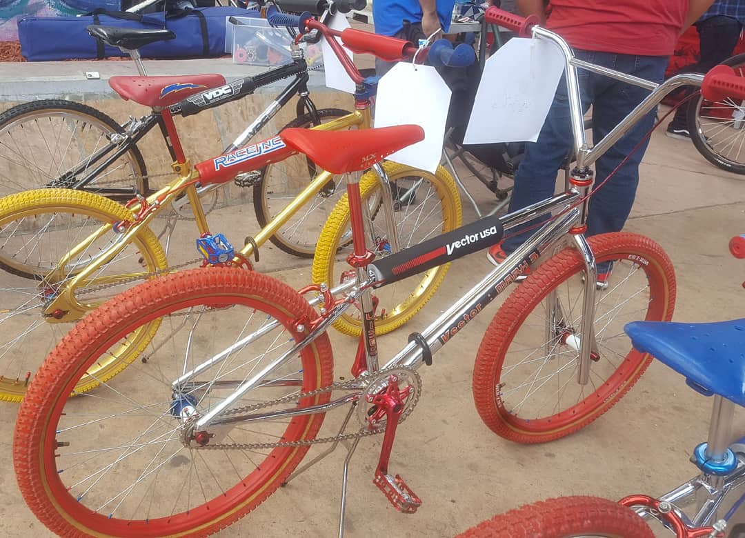 OutsidersBMX's tweet photo. I have always wanted a Vector Mark 3 #outsidersbmx #OTSDRS #bmx #bmxoutsiders #osbmx#vintagebmx #bmxroots #bmxhistory #caliculture #bmxaction #notretro#oldschoolbmx #topshelf #expensivehobby #bmxproducts #cruiserdivision #vectormark3 #twentyfour #barriologan #sandiego #biketoart https://t.co/Cg0LM4LGro