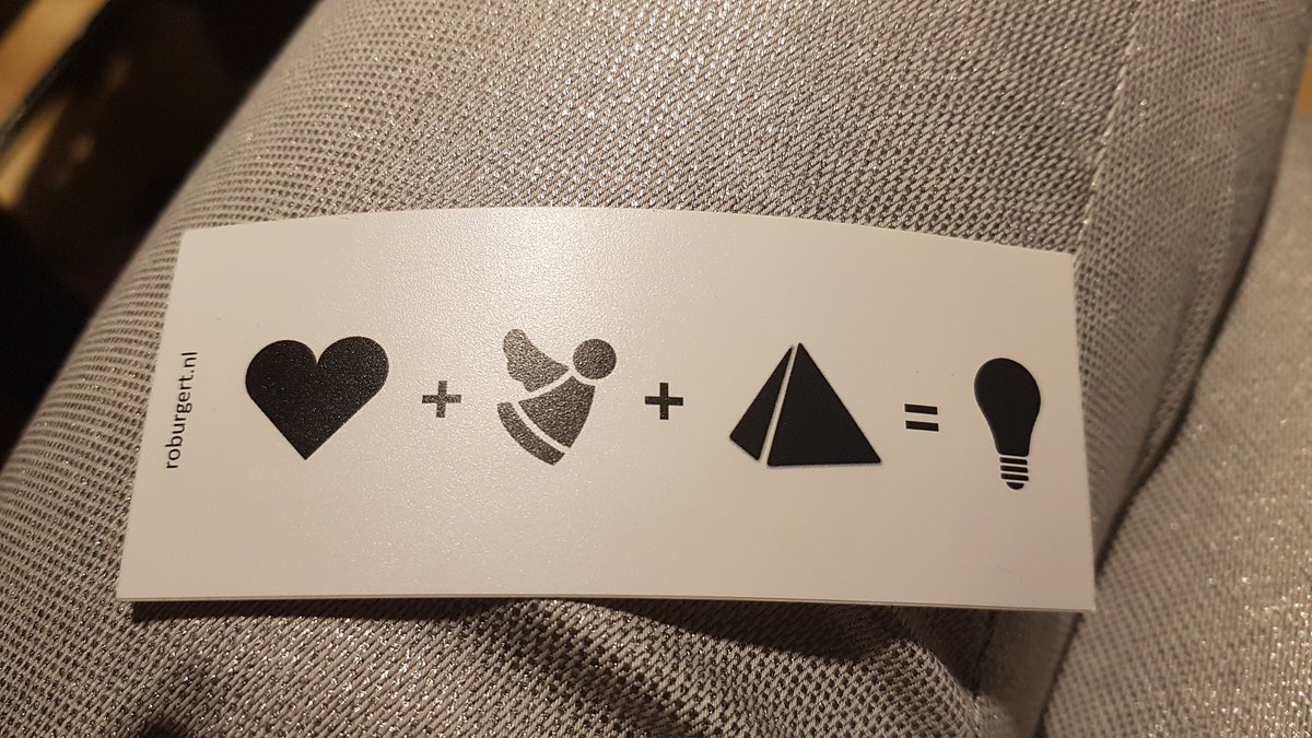 CAT_UUcentre's tweet image. Volg je hart, zie meerdere mogelijkheden en bouw een piramide: verzamel zoveel mogelijk, ideeën waar je de top van kiest. #AcademicTeaching #24uurs #flexibilisering