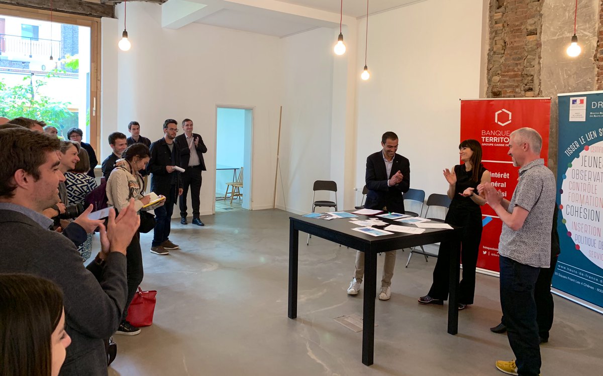 POP_collectif's tweet photo. Vous souhaitez participer à cette #démarcherégionale ? #Ouverture, co-conception et interconnaissance au programme du prochain atelier le 14/06 ! Inscrivez-vous => https://t.co/yNCVw3CN6C ! #hubnumerique @hautsdefrance @SIILABHDF &amp; @caissedesdepots @BanqueDesTerr [2/2] https://t.co/0i1eEK3O99