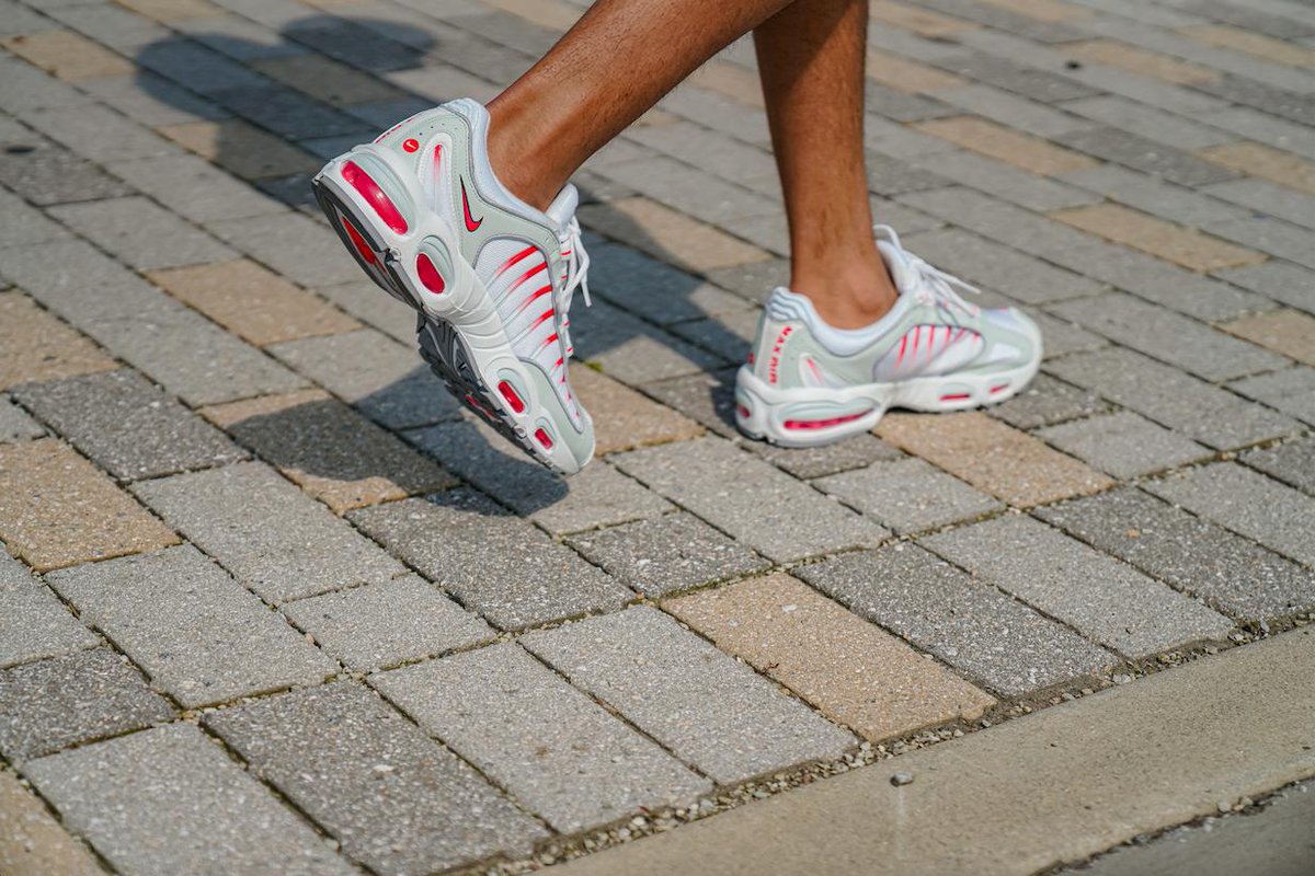 air max tailwind 4 red orbit