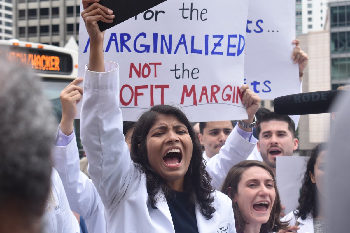 PNHP's tweet photo. This past weekend, doctors, nurses, patients, and health justice advocates demanded that the @AmerMedicalAssn leave the corporate-funded @P4AHCF and drop its long-standing opposition to #SinglePayer reform. Additional pics here: https://t.co/xLIX8bBinW. #AMAGetOutTheWay https://t.co/TFs80Pcgsk