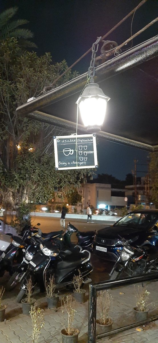 vaidehishah15's tweet photo. A step further! Hang boards for awareness amongst the sahi lovers! 
#carryyourowncup #cupcycle #zerowastetea #riseandchai https://t.co/EG6159B79O