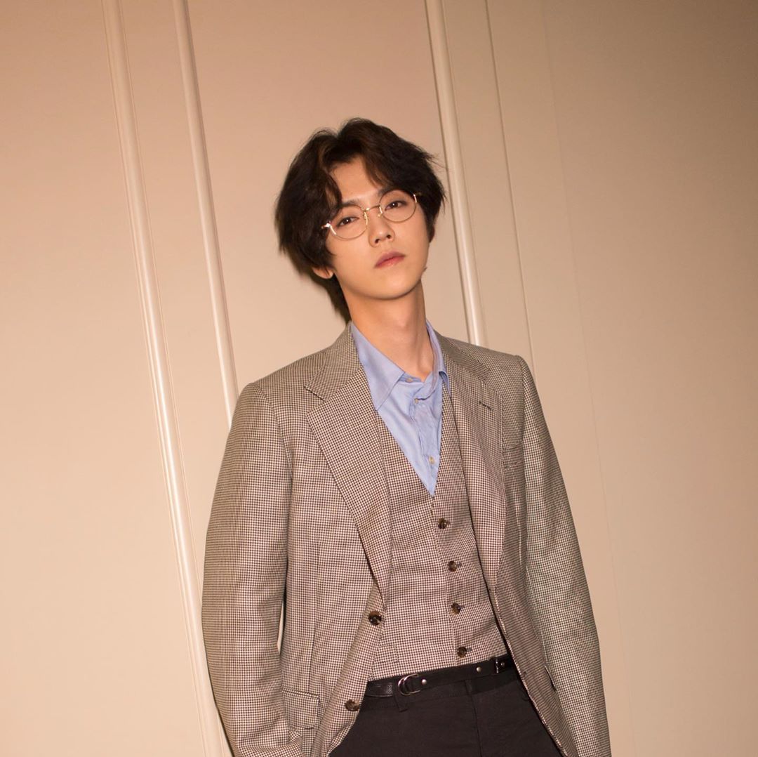 [NEWS] 190610 #LuHan Studio IG updates: Man &amp; 👓 instagram.com/p/BykwMnhBFSY/
