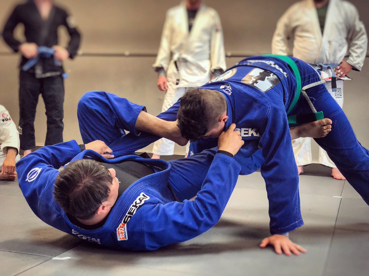 lakecountybjj's tweet photo. Father and son demonstrating some lasso guard 💥
Don’t forget, Father’s Day is right around the corner!
#bjj #brazilianjiujitsu #jiujitsu #bjjfamily #fathersday #fujisports #lakecountyjiujitsu #lakecountybjj #checkmat #checkmatlakecounty #checkmatchicago #lassoguard #openguard https://t.co/qt5aFQqq3C