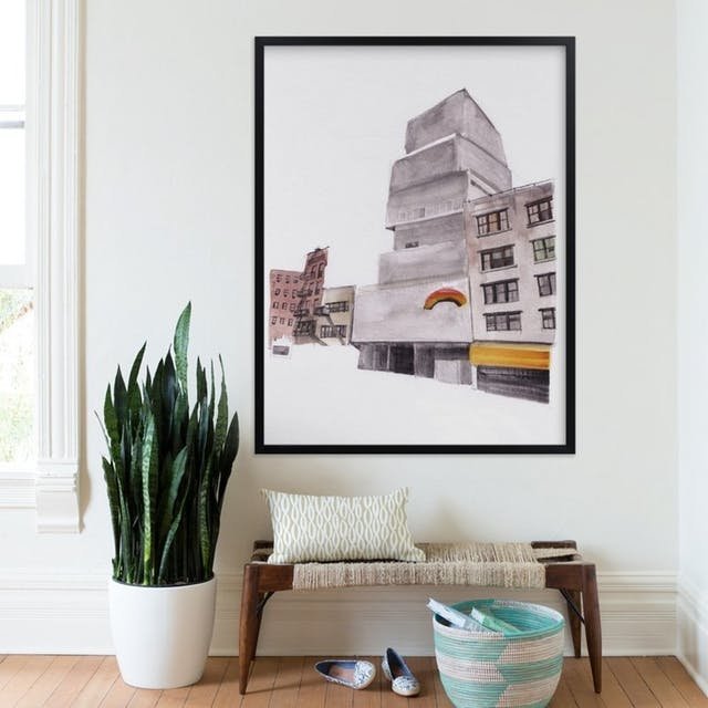 Where do you find the art pieces that decorate your apartment? Are you a flea market fan, an antique shop aficionado, or a modern art gallery maven? Share with us! bit.ly/2ILxRab