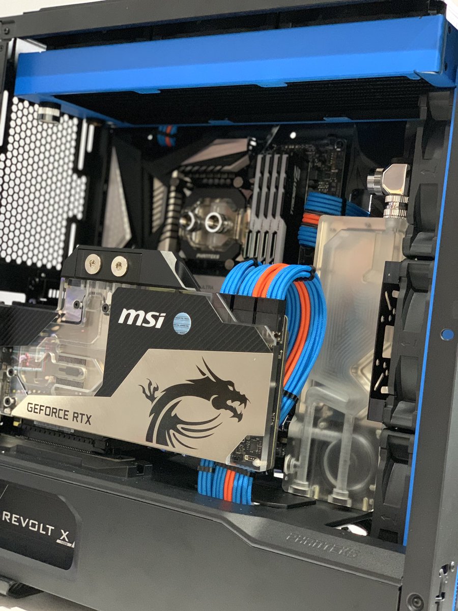 OverkillGame's tweet image. My hands hurt, but definitely worth it for this gnarly loop we’re running in the #evolvx.

#pcmr #custompc #liquidcooling