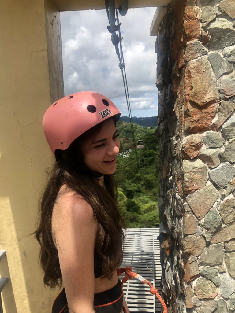 Paanch_12's tweet photo. I’m really out here dating my dream girl 🤤❤️ https://t.co/goE0JmMyvA
