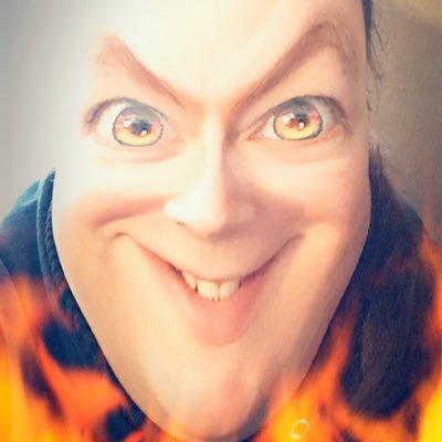 StephanieSermon's tweet photo. #EvilFilter #Snapchat #NewProfilePic @Snapchat https://t.co/uc1MbAVyj2
