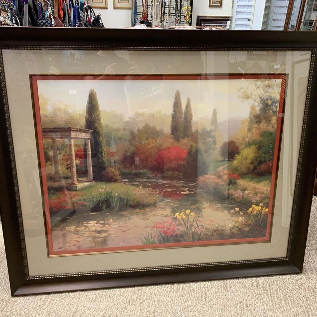 Just finished framing these two Tuscan scenes by Haibin. Bronze frame, linen mat, matching fillet…turned out great.

.

.

.

#happycustomer #customframing #frameshop #gallery #searcy #arkansas #smallbusiness #cantgetthisatwalmart #custon #pollardstu… bit.ly/2Iz2wd0
