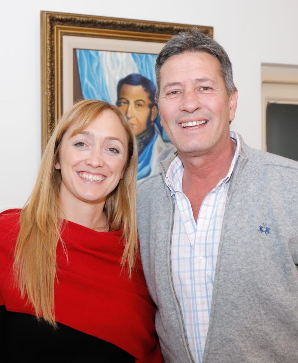 PJ_Mza's tweet photo. Tras las PASO, el peronismo mendocino construye #Unidad para ganar en #Mendoza
Nuestra candidata a la gobernación @afernandezk se reunió con @AleBermejoMza 

Todos Unidos Triunfaremos. ✌ https://t.co/9wPG25tEzC